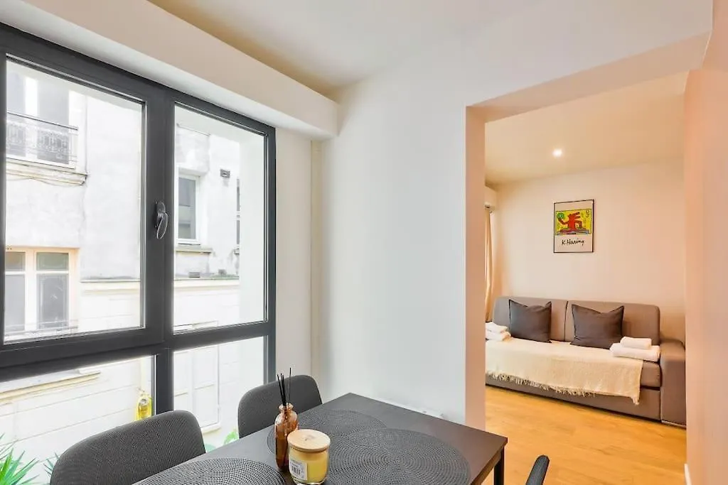 Charme Parisien 4 Personnes, 1 Chambre, 19Eme 0*, Paris France