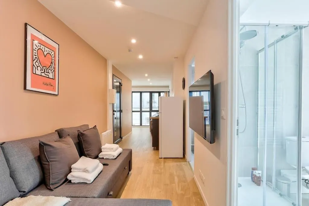 Charme Parisien 4 Personnes, 1 Chambre, 19Eme Apartment Paris