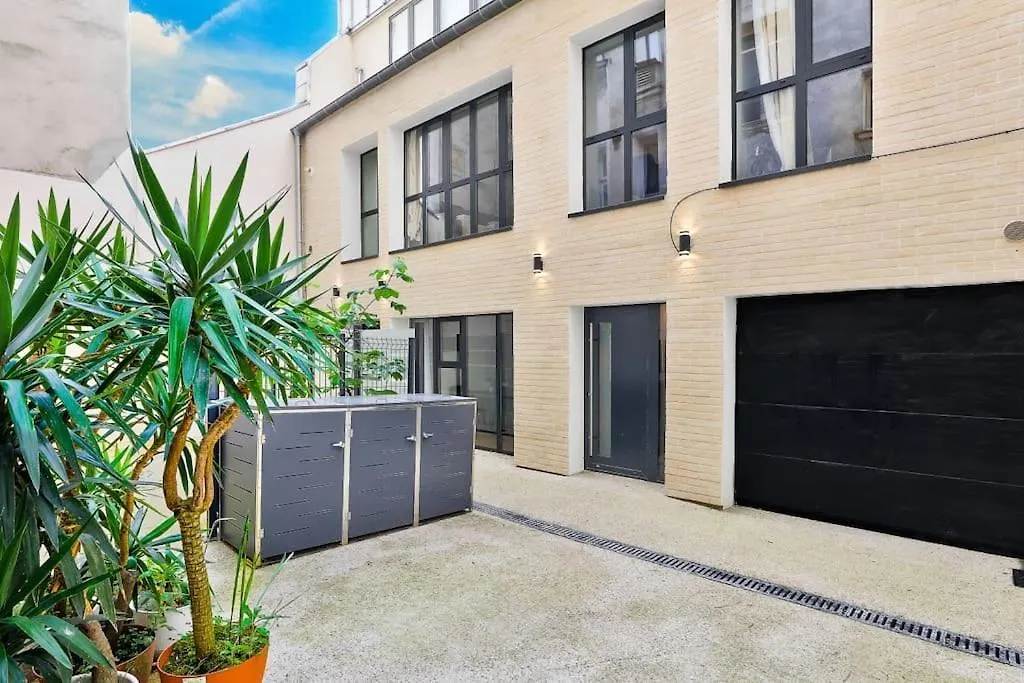 Apartment Charme Parisien 4 Personnes, 1 Chambre, 19Eme